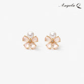 DAISY COVE - MINI PEARL FLOWER STUD EARRINGS