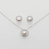 Angelaqpearl, pearl necklace, pearl pendant