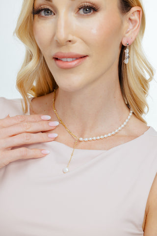 A-LIST PEARL AND CHAIN DROP NECKLACE