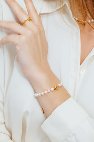 TIANA TWIST PEARL RING