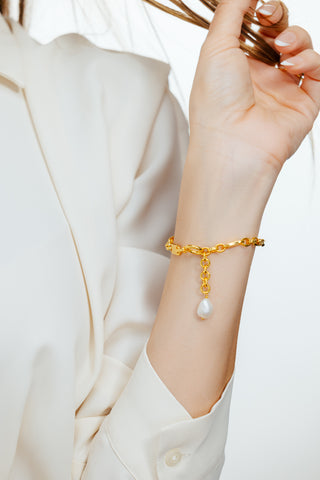 JOLENE CHAIN LINK PEARL BRACELET