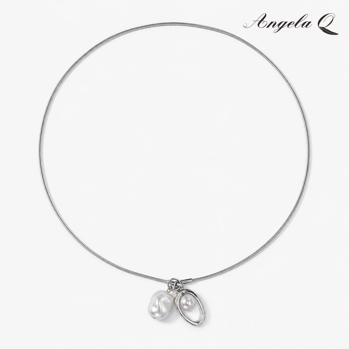 MOON BAY - SILVER RESIN CHARM NECKLACE