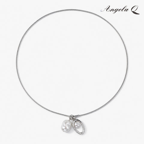 MOON BAY - SILVER RESIN CHARM NECKLACE