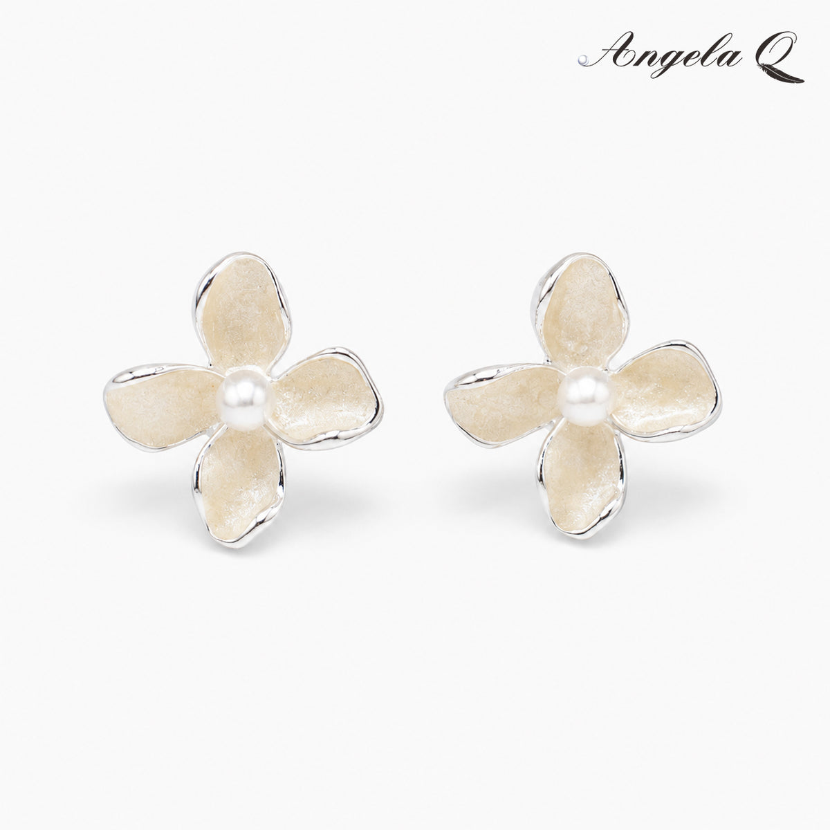CRYSTAL COVE SHELL FLOWER STUD EARRINGS-400060P
