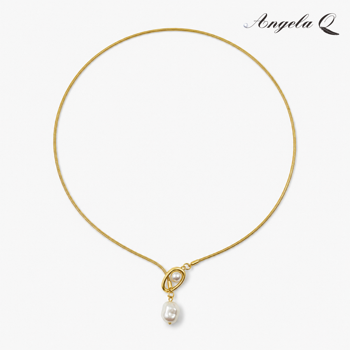GOLDEN BAY - GOLD RESIN CHARM NECKLACE