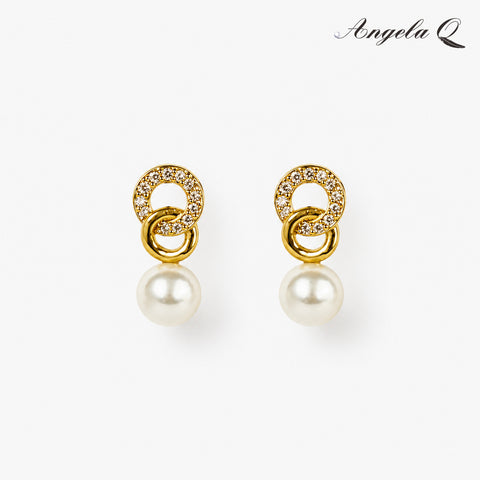 SILVER SHORES PEARL HOOP EARRINGS-400034P