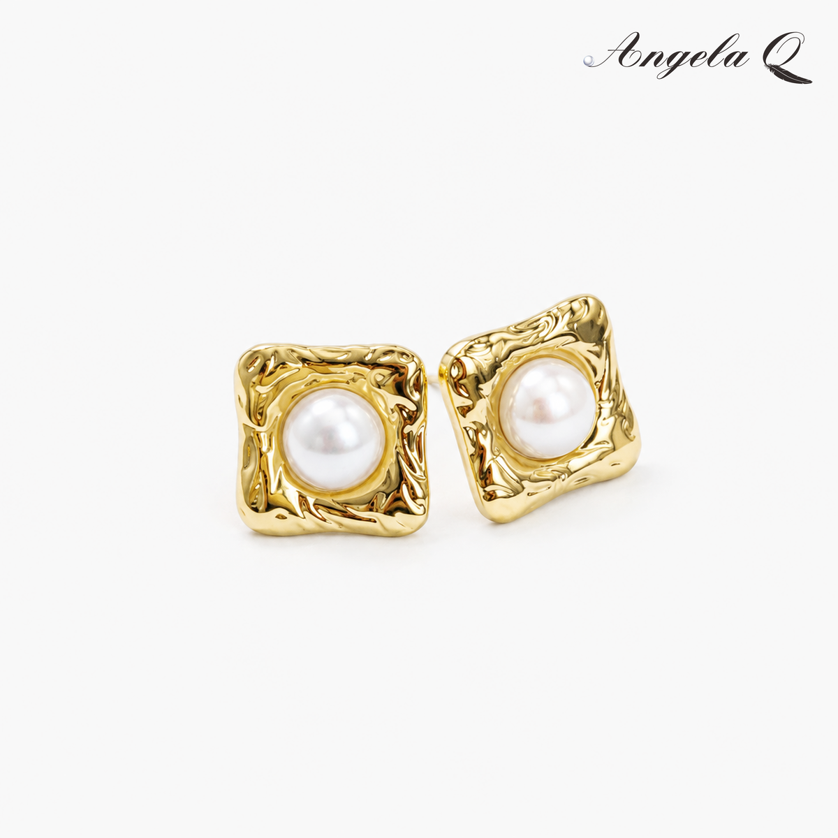 CARMEL - SQUARE PEARL STUD EARRINGS