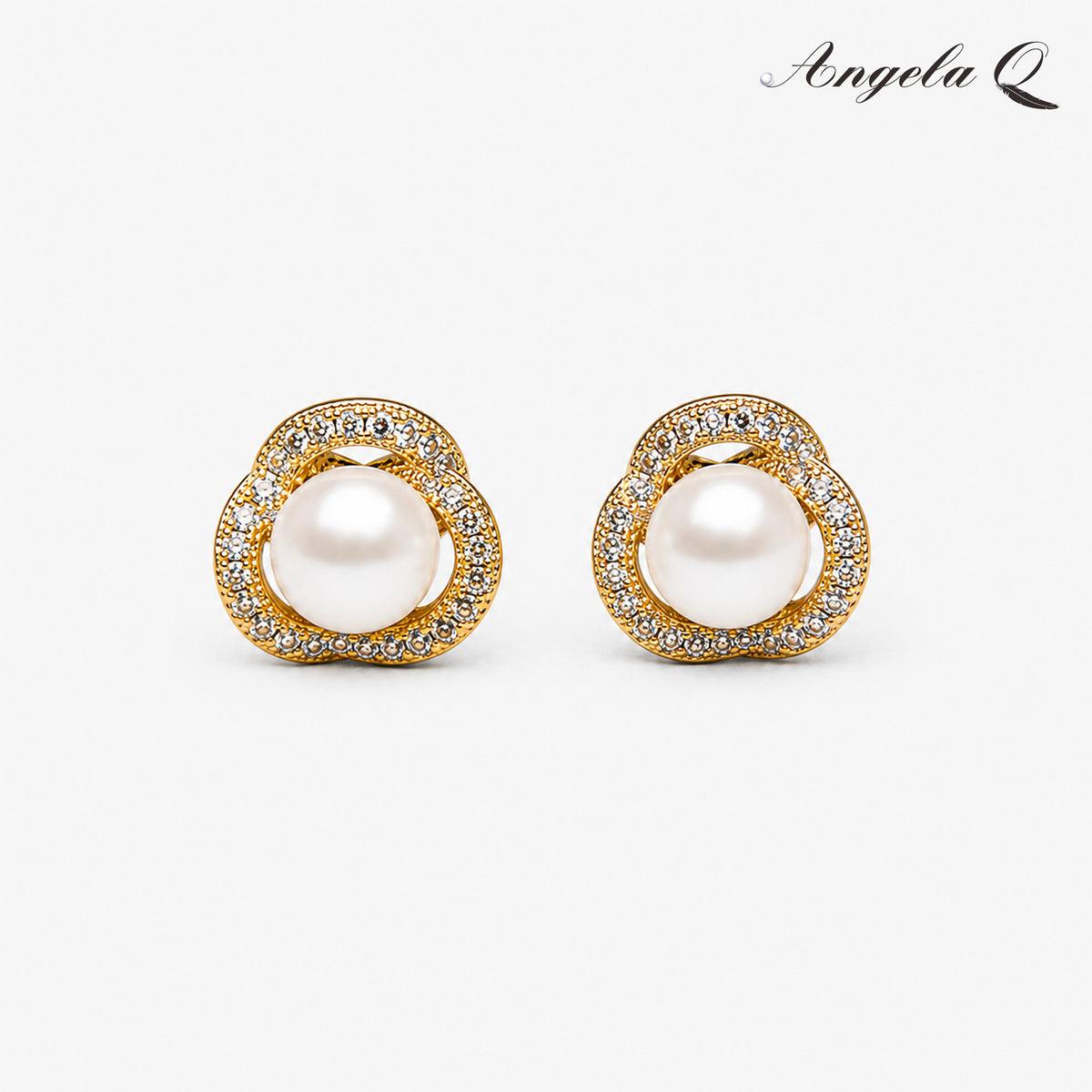 MIRAMAR - FRESHWATER PEARL HALO STUD EARRINGS