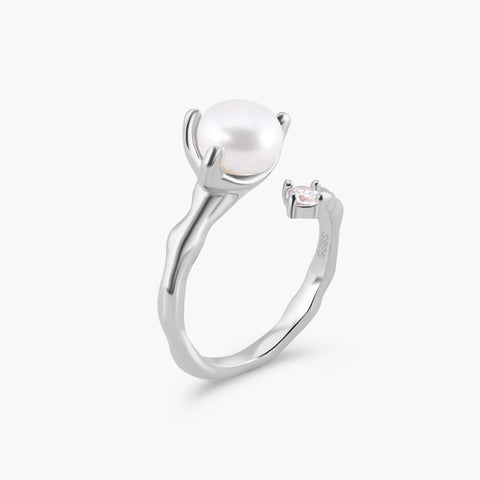 SOLAR ECLIPSE PEARL TWIST RING WITH DIAMOND ACCENT