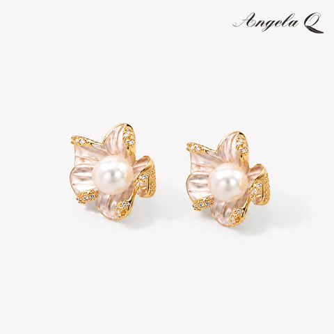 ROSE COVE - PEARL FLOWER STUD EARRINGS