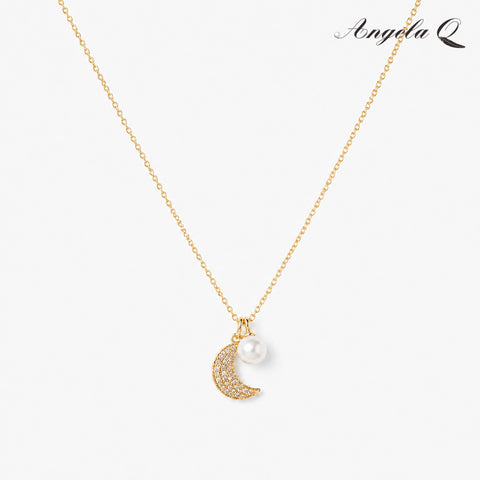 LUNA COVE - PEARL MOON NECKLACE