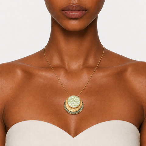 GOLDEN COVE HONEY SHELL PENDANT NECKLACE-100044N