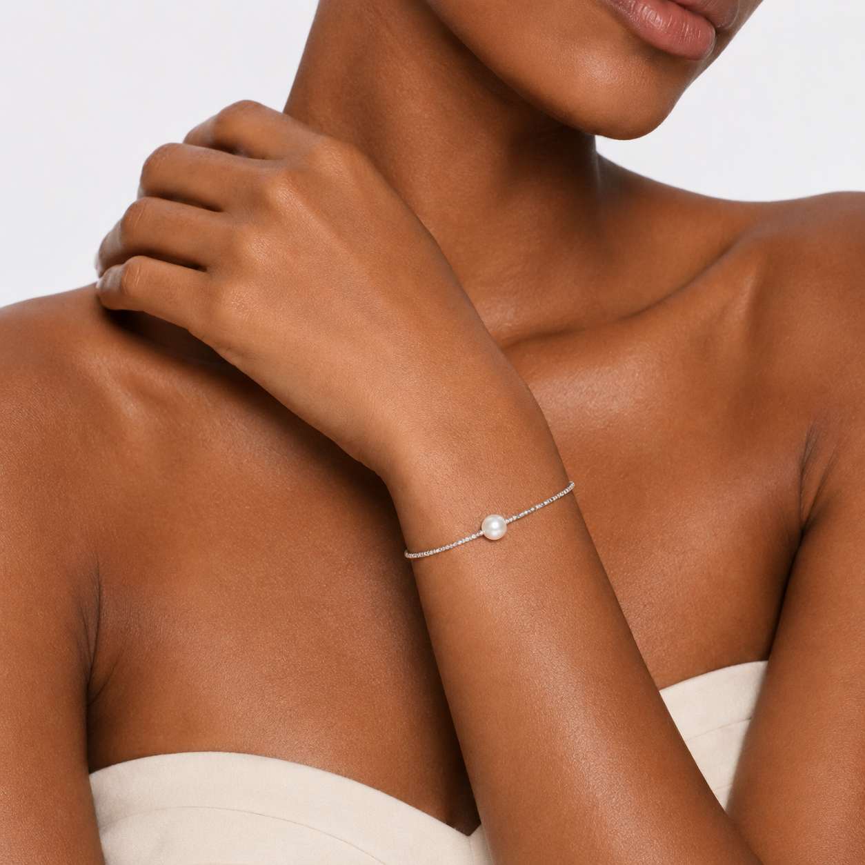 SANTA BARBARA DAINTY PEARL BRACELET-200008L