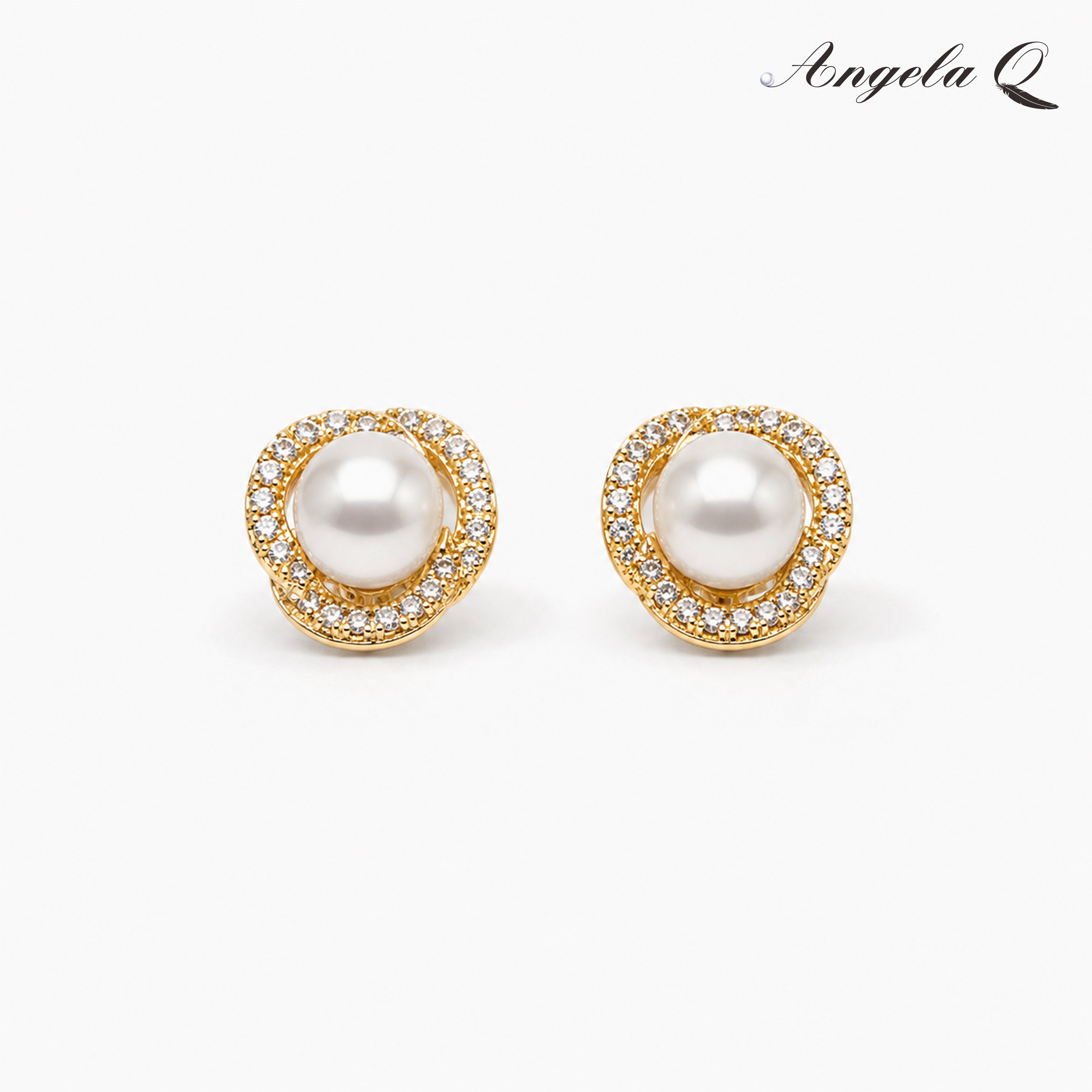 MIRAMAR - FRESHWATER PEARL HALO STUD EARRINGS