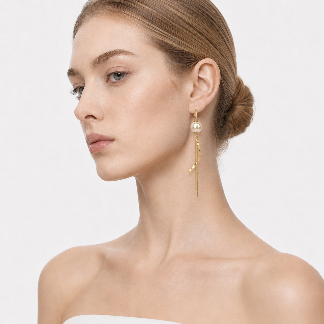 GOLDEN TIDE - PEARL TASSEL EARRINGS
