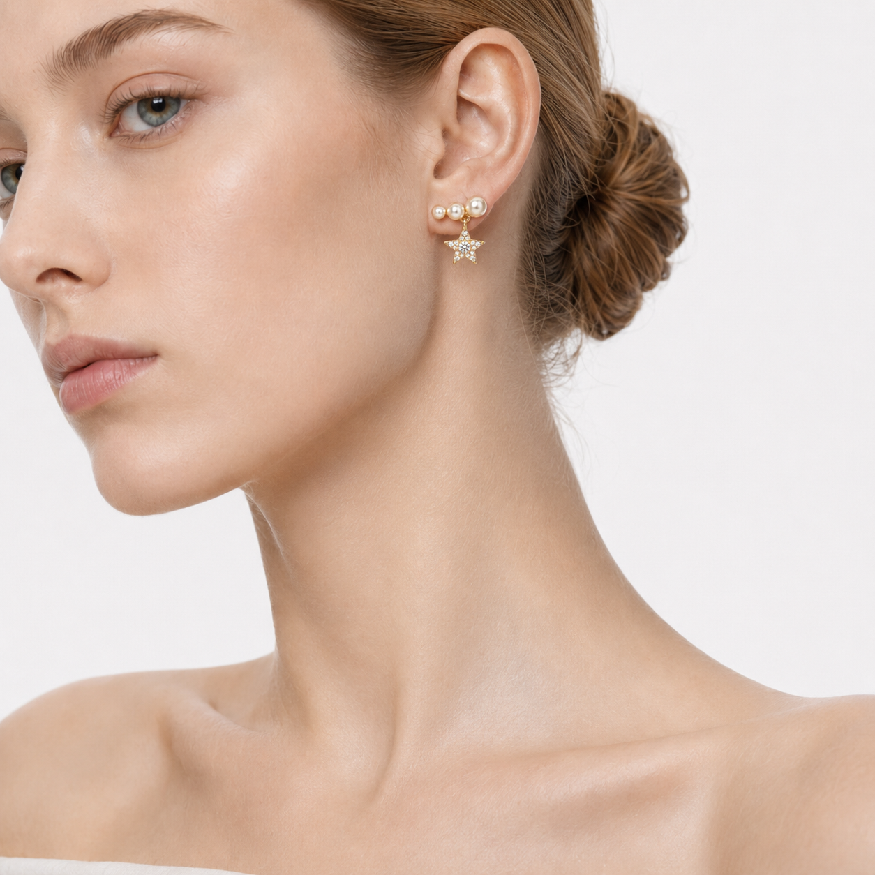 VENICE STAR - PEARL CHARM EARRINGS