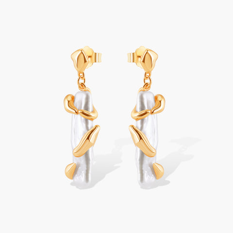GO GLAM BAROQUE PEARL EARRINGS