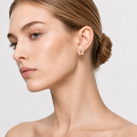 DAISY COVE - MINI PEARL FLOWER STUD EARRINGS