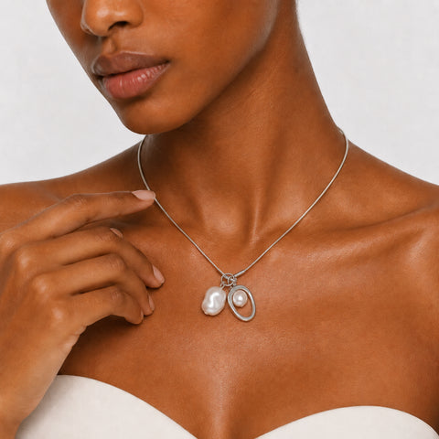 MOON BAY - SILVER RESIN CHARM NECKLACE