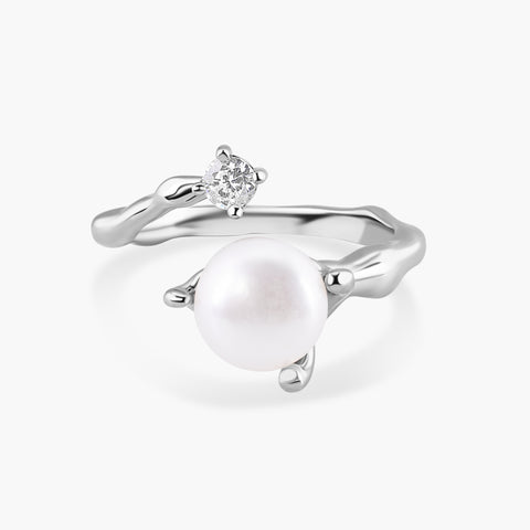 SOLAR ECLIPSE PEARL TWIST RING WITH DIAMOND ACCENT