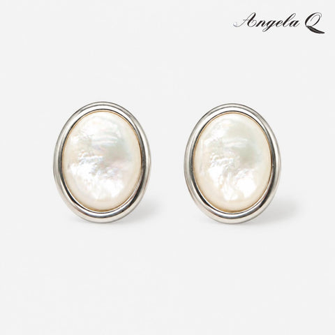 CORONADO OVAL MOTHER-OF-PEARL STUD EARRINGS-400067N