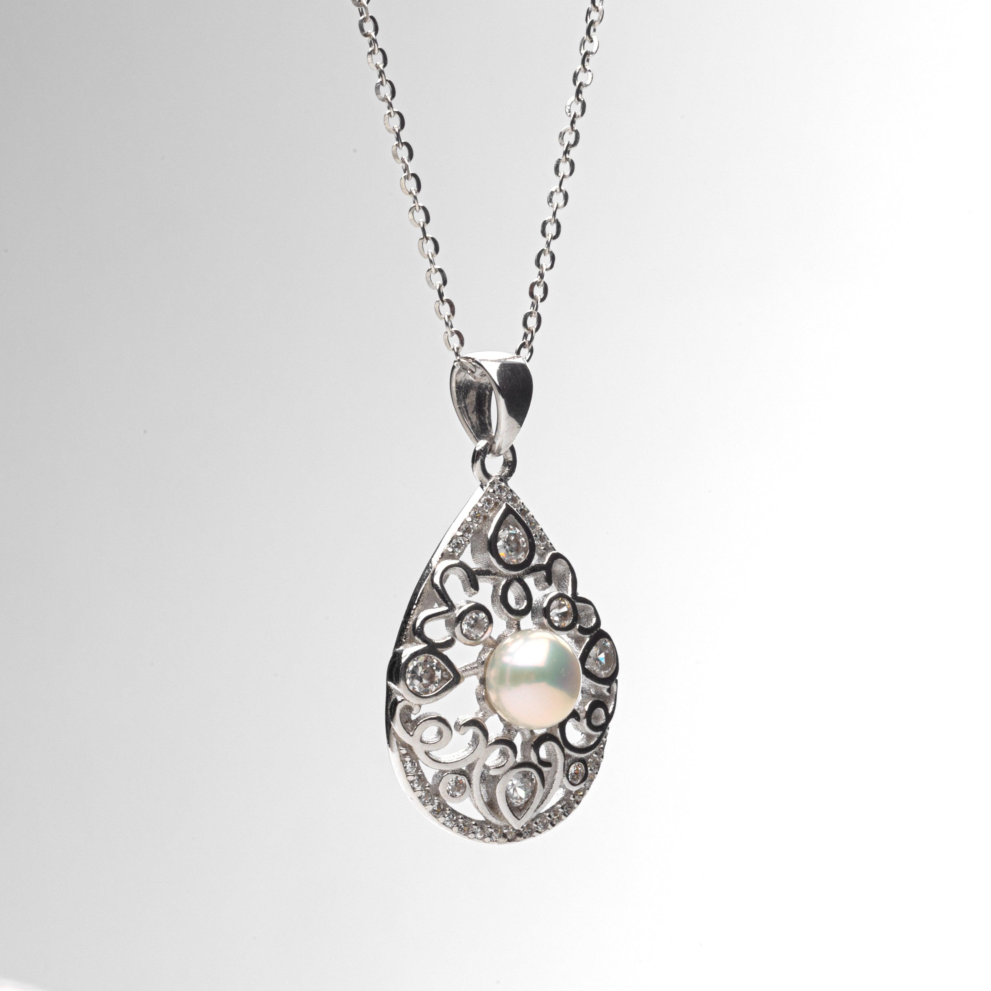 Angelaqpearl， pearl necklace， pearl pendant