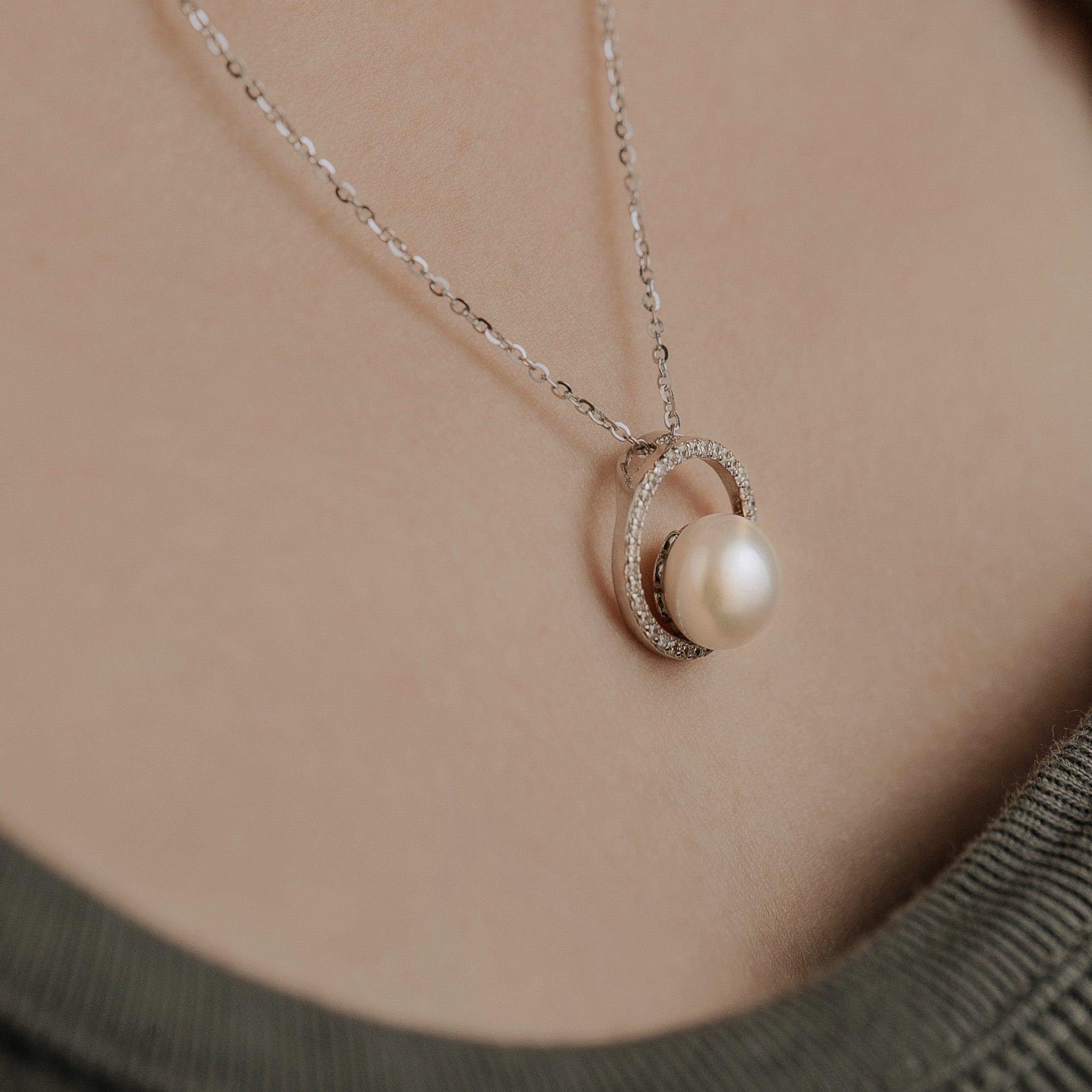 Angelaqpearl， pearl necklace， pearl pendant